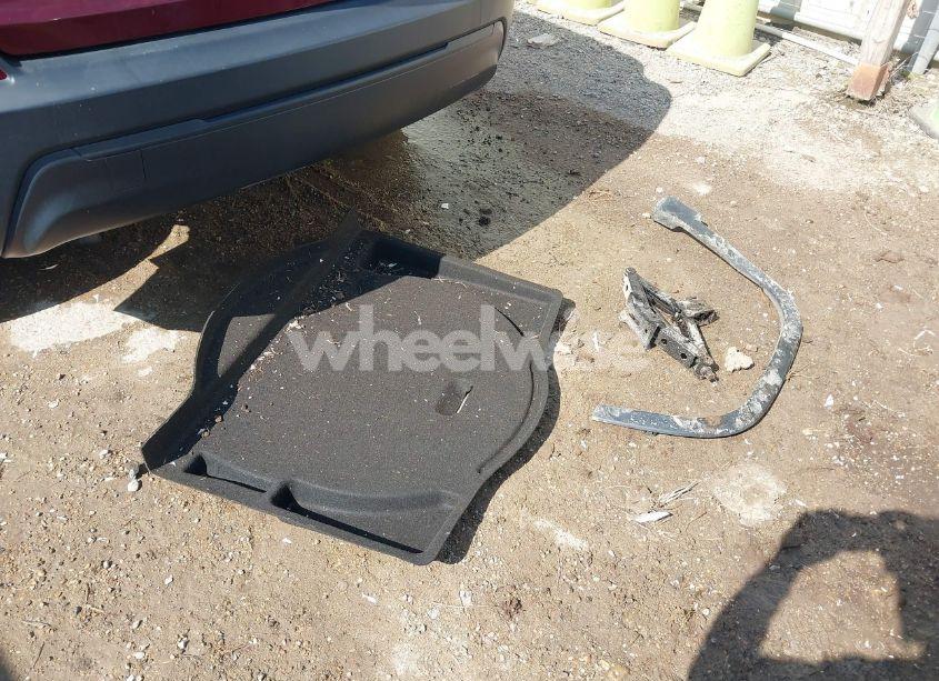 Photo 12 of 2019 Jeep Cherokee LATITUDE FWD (VIN 1C4PJLCB5KD175933)