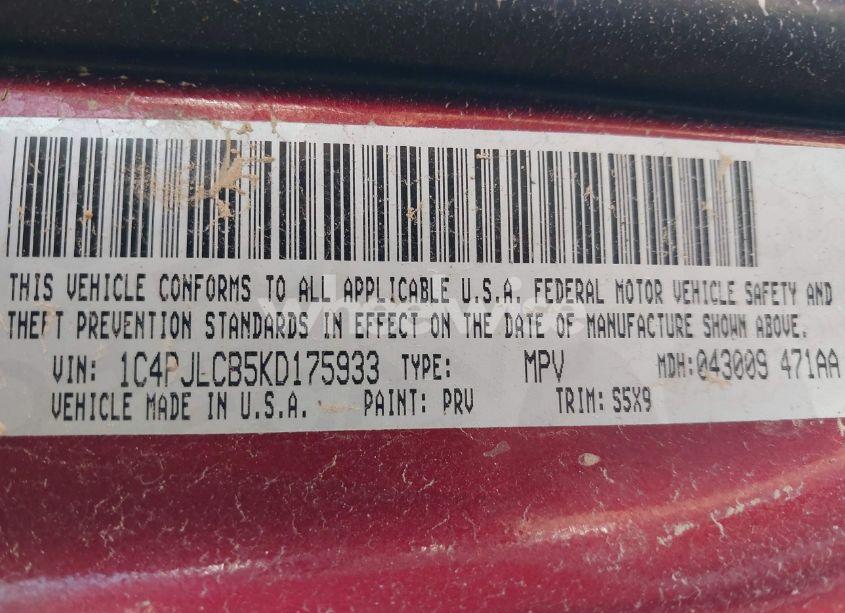 Photo 9 of 2019 Jeep Cherokee LATITUDE FWD (VIN 1C4PJLCB5KD175933)