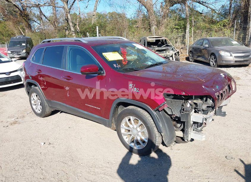 2019 Jeep Cherokee LATITUDE (VIN 1C4PJLCB5KD269973) main photo