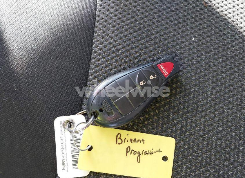 Photo 11 of 2019 Jeep Cherokee LATITUDE (VIN 1C4PJLCB5KD269973)