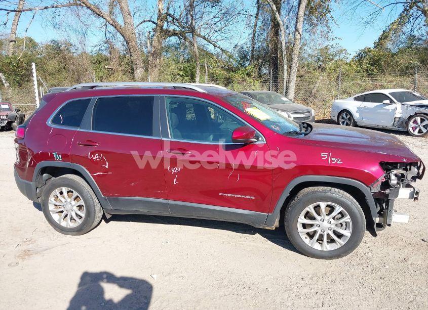 Photo 13 of 2019 Jeep Cherokee LATITUDE (VIN 1C4PJLCB5KD269973)