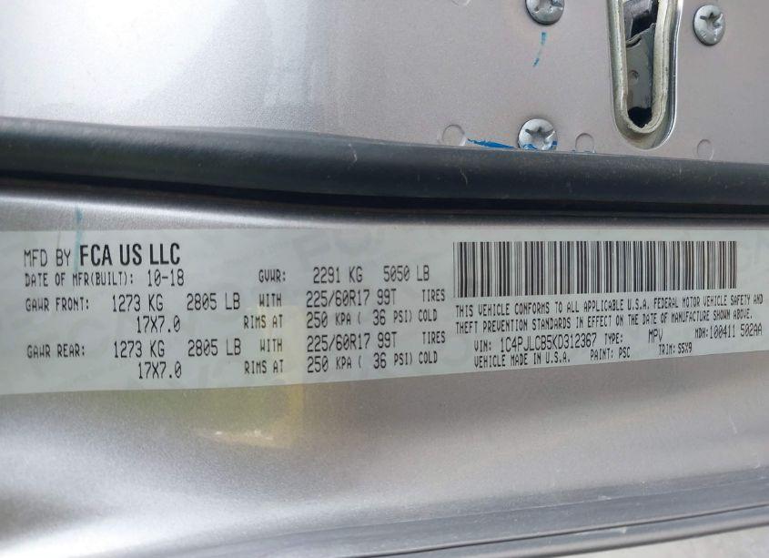 Photo 9 of 2019 Jeep Cherokee LATITUDE FWD (VIN 1C4PJLCB5KD312367)