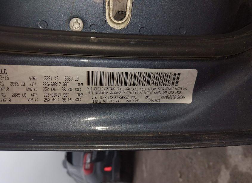 Photo 9 of 2019 Jeep Cherokee LATITUDE FWD (VIN 1C4PJLCB5KD396657)