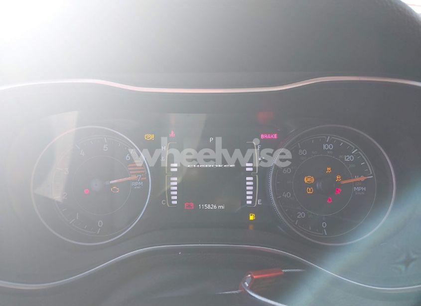 Photo 7 of 2020 Jeep Cherokee LATITUDE (VIN 1C4PJLCB5LD528477)