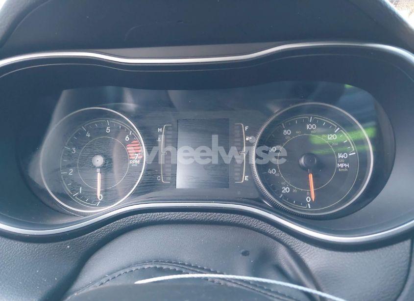 Photo 15 of 2021 Jeep Cherokee LATITUDE FWD (VIN 1C4PJLCB5MD192315)