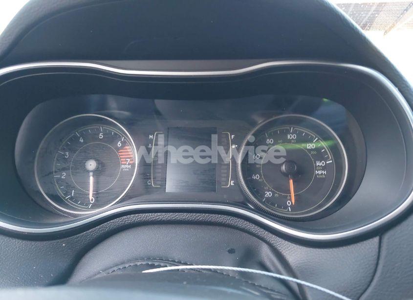 Photo 7 of 2021 Jeep Cherokee LATITUDE FWD (VIN 1C4PJLCB5MD192315)