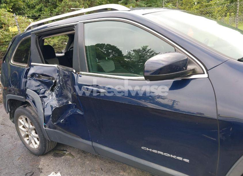 Photo 13 of 2014 Jeep Cherokee LATITUDE (VIN 1C4PJLCB6EW162889)