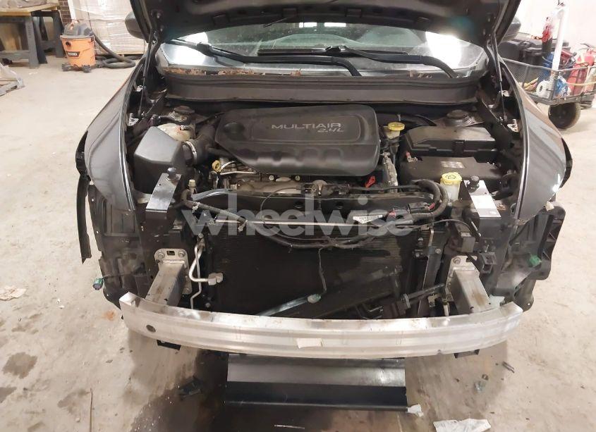 Photo 10 of 2014 Jeep Cherokee LATITUDE (VIN 1C4PJLCB6EW172127)