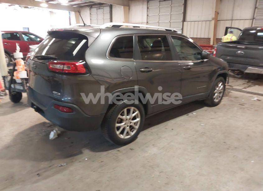 Photo 4 of 2014 Jeep Cherokee LATITUDE (VIN 1C4PJLCB6EW172127)