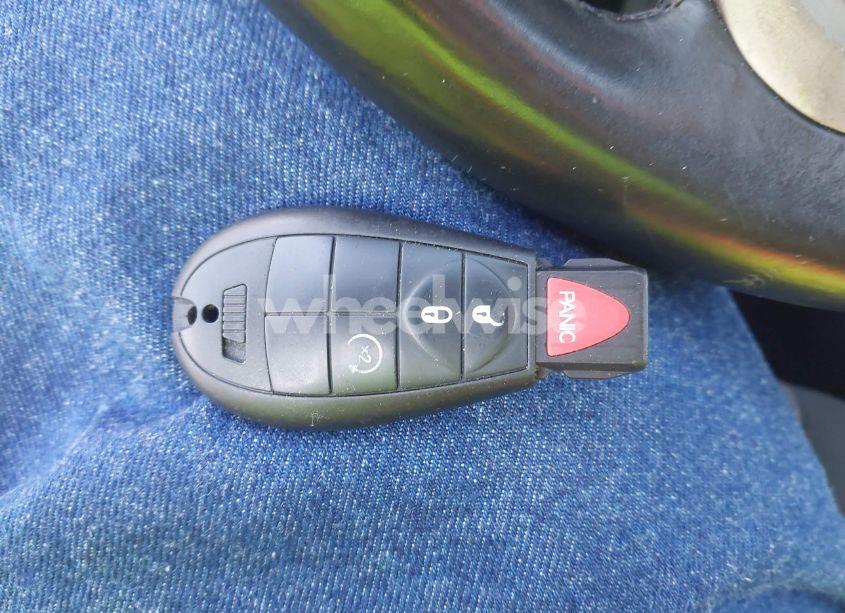 Photo 11 of 2014 Jeep Cherokee LATITUDE (VIN 1C4PJLCB6EW241897)