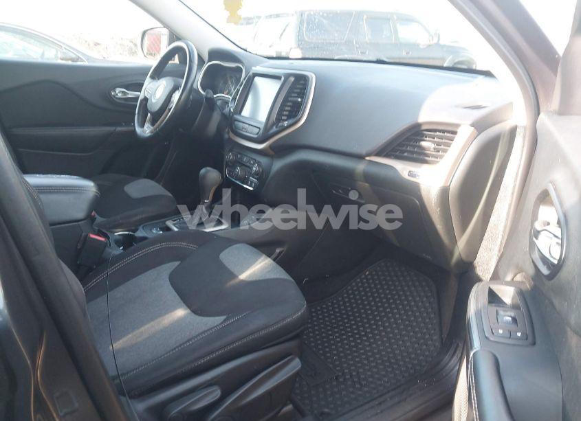 Photo 5 of 2014 Jeep Cherokee LATITUDE (VIN 1C4PJLCB6EW241897)