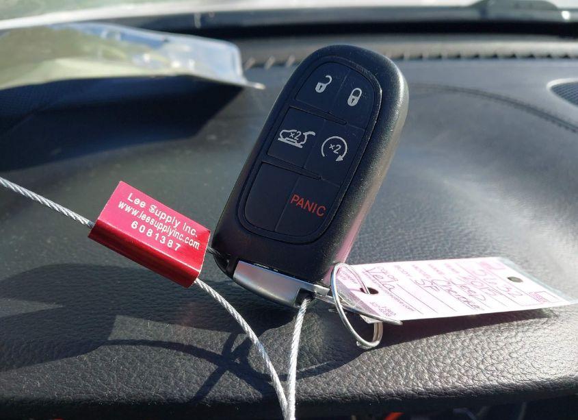 Photo 11 of 2015 Jeep Cherokee LATITUDE (VIN 1C4PJLCB6FW616852)