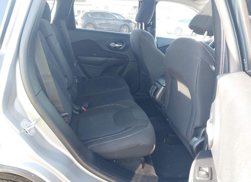 Photo 8 of 2016 Jeep Cherokee ALTITUDE (VIN 1C4PJLCB6GW137512)