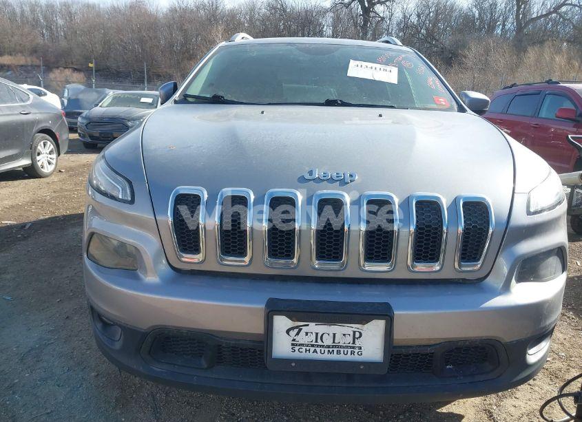 Photo 6 of 2016 Jeep Cherokee LATITUDE (VIN 1C4PJLCB6GW190050)