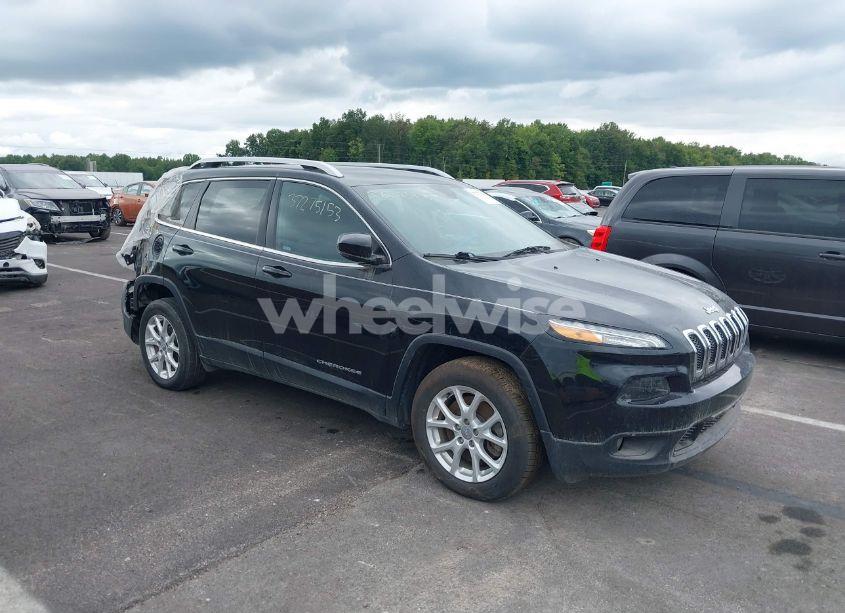 2016 Jeep Cherokee LATITUDE (VIN 1C4PJLCB6GW275552) main photo