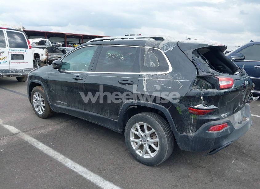 Photo 3 of 2016 Jeep Cherokee LATITUDE (VIN 1C4PJLCB6GW275552)