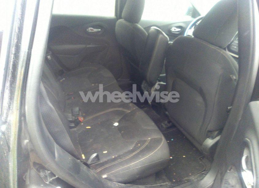 Photo 8 of 2016 Jeep Cherokee LATITUDE (VIN 1C4PJLCB6GW275552)