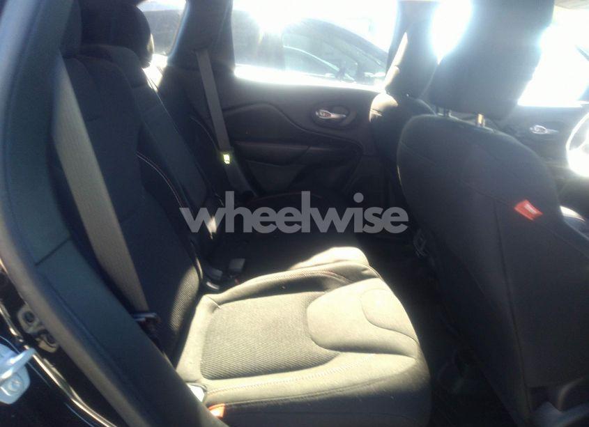 Photo 8 of 2016 Jeep Cherokee 75TH ANNIVERSARY (VIN 1C4PJLCB6GW287426)