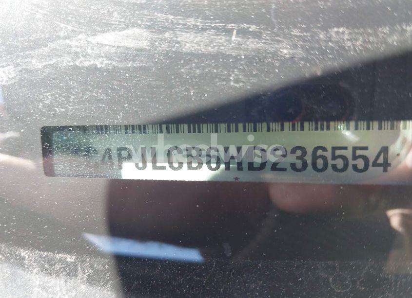 Photo 9 of 2017 Jeep Cherokee LATITUDE FWD (VIN 1C4PJLCB6HD236554)