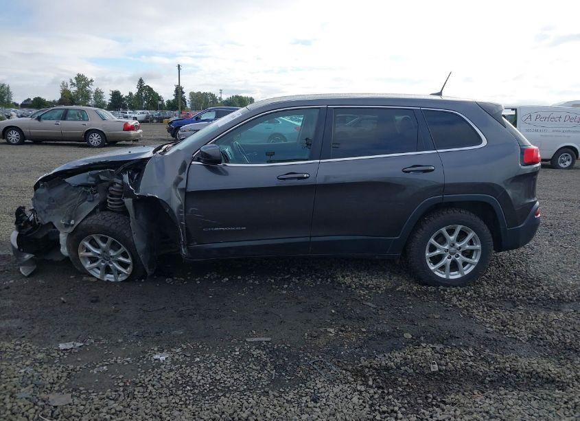 Photo 14 of 2017 Jeep Cherokee LATITUDE FWD (VIN 1C4PJLCB6HW526748)