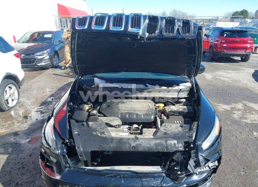 Photo 10 of 2017 Jeep Cherokee LATITUDE FWD (VIN 1C4PJLCB6HW540665)