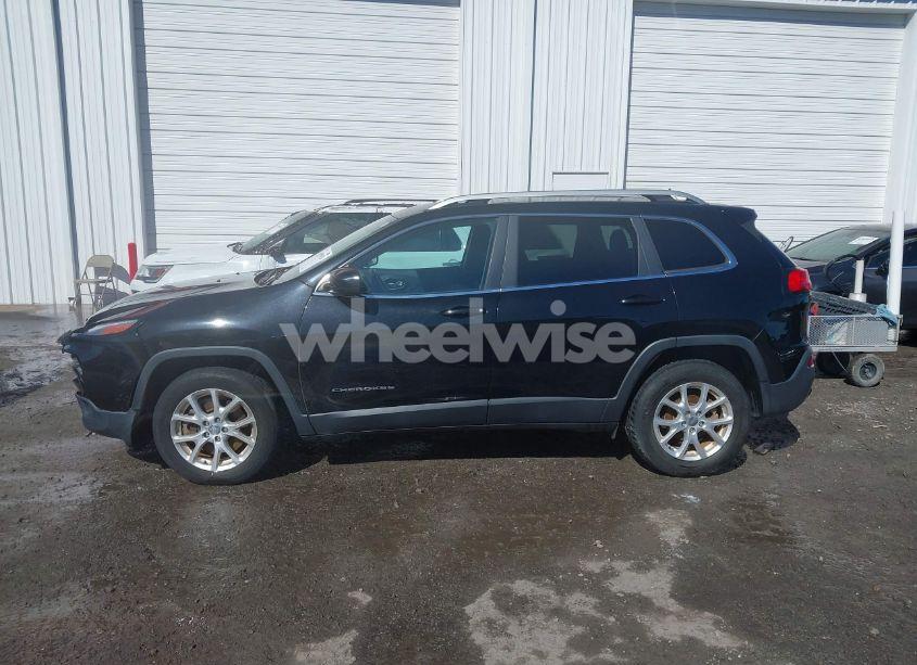 Photo 14 of 2017 Jeep Cherokee LATITUDE FWD (VIN 1C4PJLCB6HW540665)