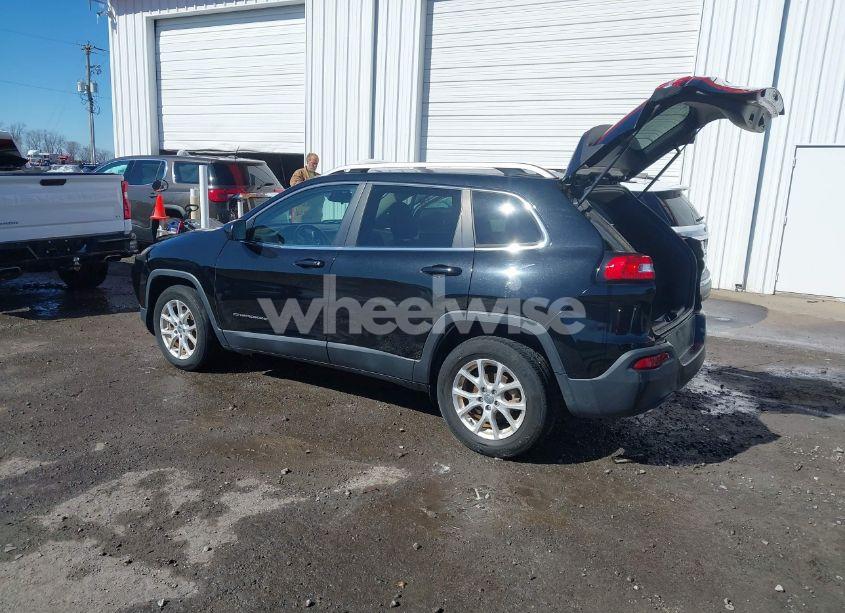 Photo 3 of 2017 Jeep Cherokee LATITUDE FWD (VIN 1C4PJLCB6HW540665)