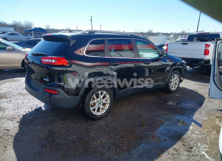 Photo 4 of 2017 Jeep Cherokee LATITUDE FWD (VIN 1C4PJLCB6HW540665)