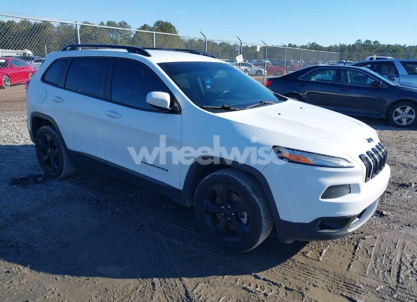 2018 Jeep Cherokee LATITUDE FWD (VIN 1C4PJLCB6JD553353) main photo
