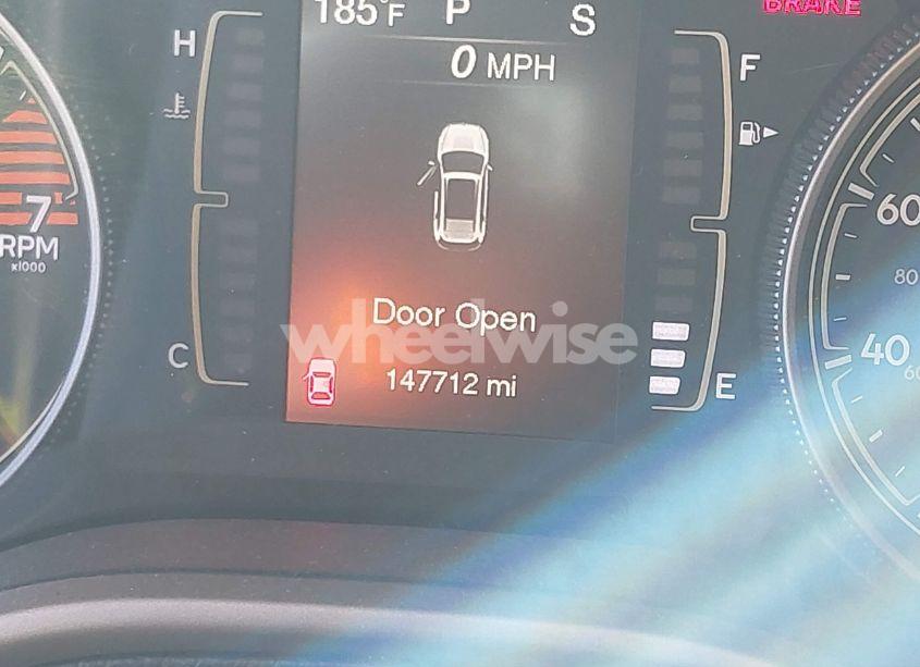 Photo 15 of 2018 Jeep Cherokee LATITUDE FWD (VIN 1C4PJLCB6JD553353)