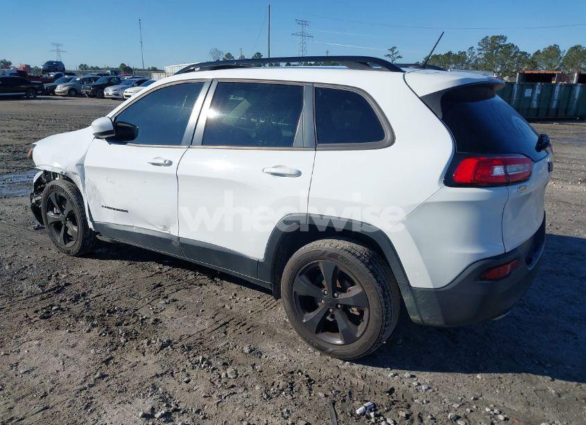 Photo 3 of 2018 Jeep Cherokee LATITUDE FWD (VIN 1C4PJLCB6JD553353)