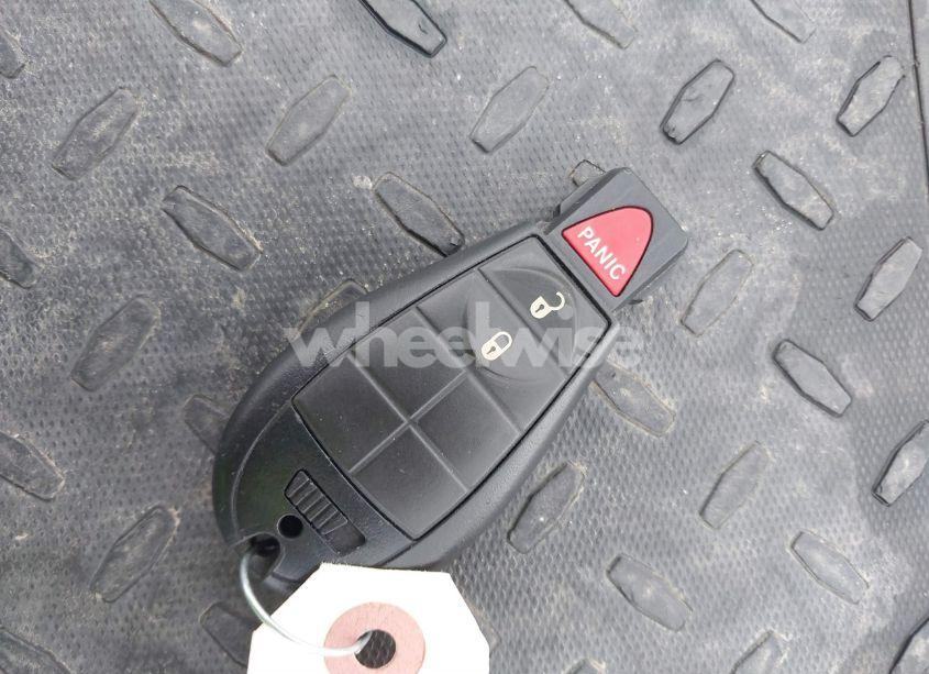 Photo 11 of 2019 Jeep Cherokee LATITUDE FWD (VIN 1C4PJLCB6KD114770)