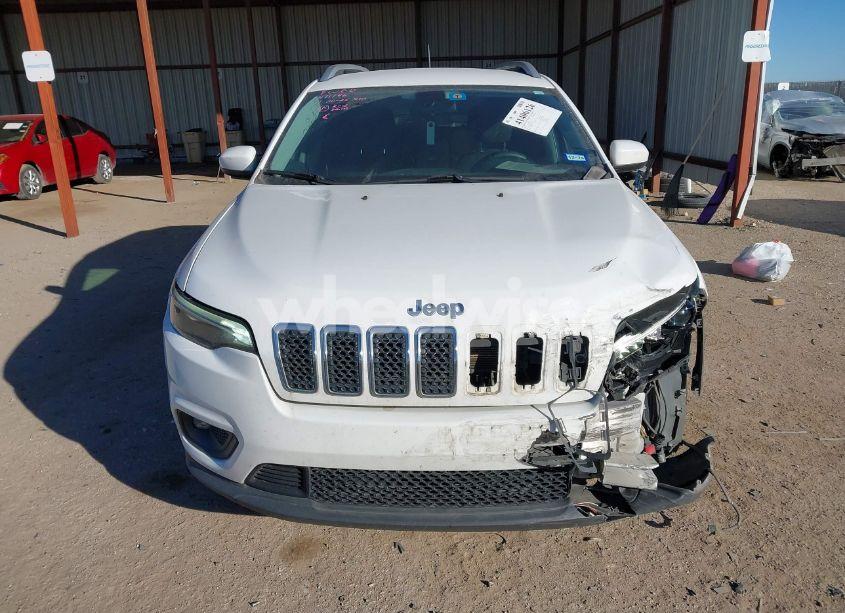 Photo 12 of 2019 Jeep Cherokee LATITUDE FWD (VIN 1C4PJLCB6KD373470)