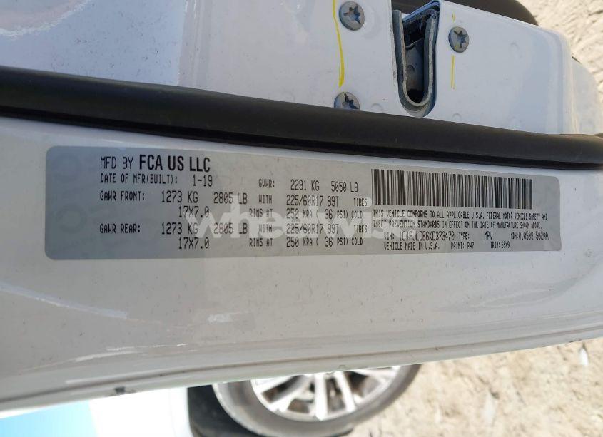 Photo 9 of 2019 Jeep Cherokee LATITUDE FWD (VIN 1C4PJLCB6KD373470)