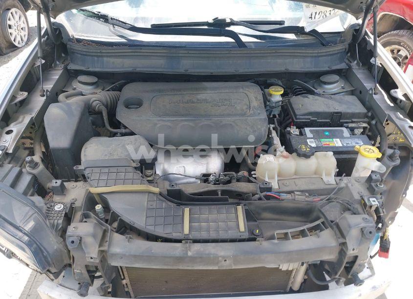 Photo 10 of 2020 Jeep Cherokee LATITUDE FWD (VIN 1C4PJLCB6LD582449)