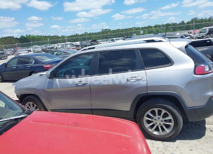 Photo 14 of 2020 Jeep Cherokee LATITUDE FWD (VIN 1C4PJLCB6LD582449)
