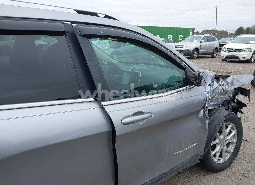 Photo 18 of 2014 Jeep Cherokee LATITUDE (VIN 1C4PJLCB7EW170578)