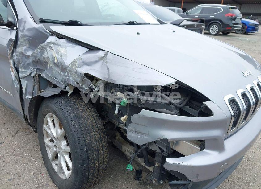 Photo 6 of 2014 Jeep Cherokee LATITUDE (VIN 1C4PJLCB7EW170578)