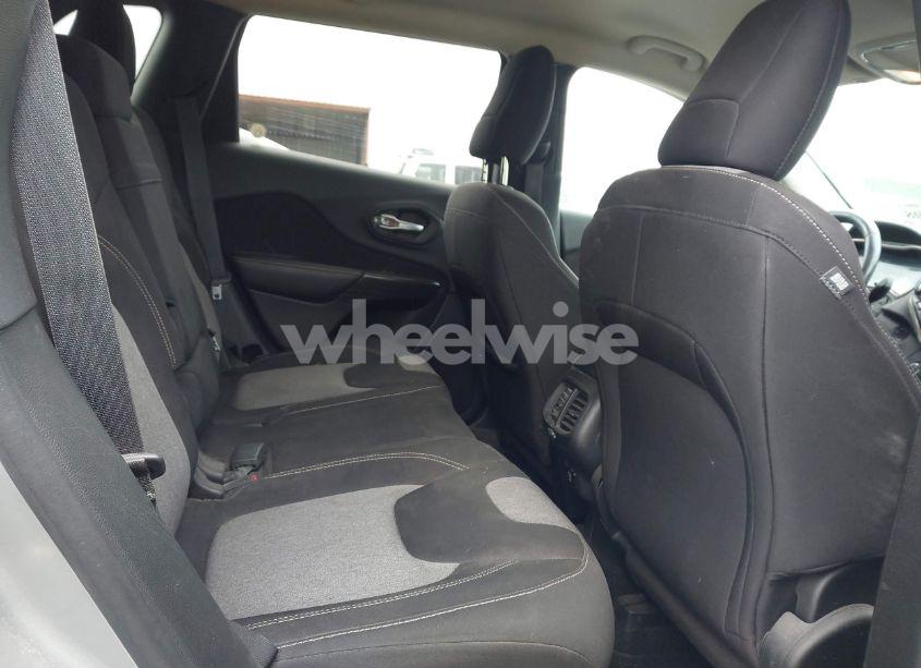 Photo 8 of 2014 Jeep Cherokee LATITUDE (VIN 1C4PJLCB7EW170578)