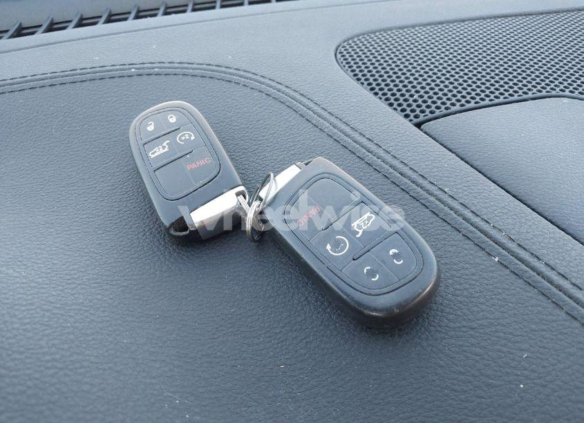 Photo 11 of 2014 Jeep Cherokee LATITUDE (VIN 1C4PJLCB7EW273788)