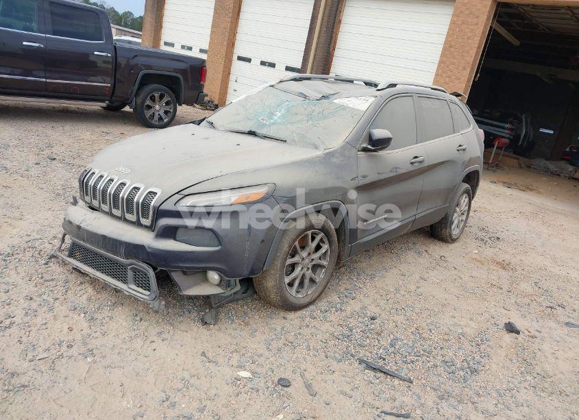 Photo 2 of 2014 Jeep Cherokee LATITUDE (VIN 1C4PJLCB7EW273788)