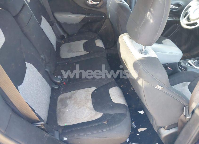 Photo 8 of 2014 Jeep Cherokee LATITUDE (VIN 1C4PJLCB7EW273788)