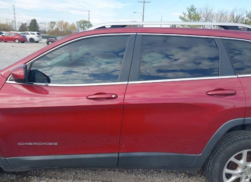 Photo 14 of 2014 Jeep Cherokee LATITUDE (VIN 1C4PJLCB7EW323797)