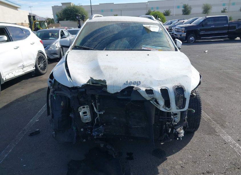 Photo 12 of 2015 Jeep Cherokee LATITUDE (VIN 1C4PJLCB7FW656843)