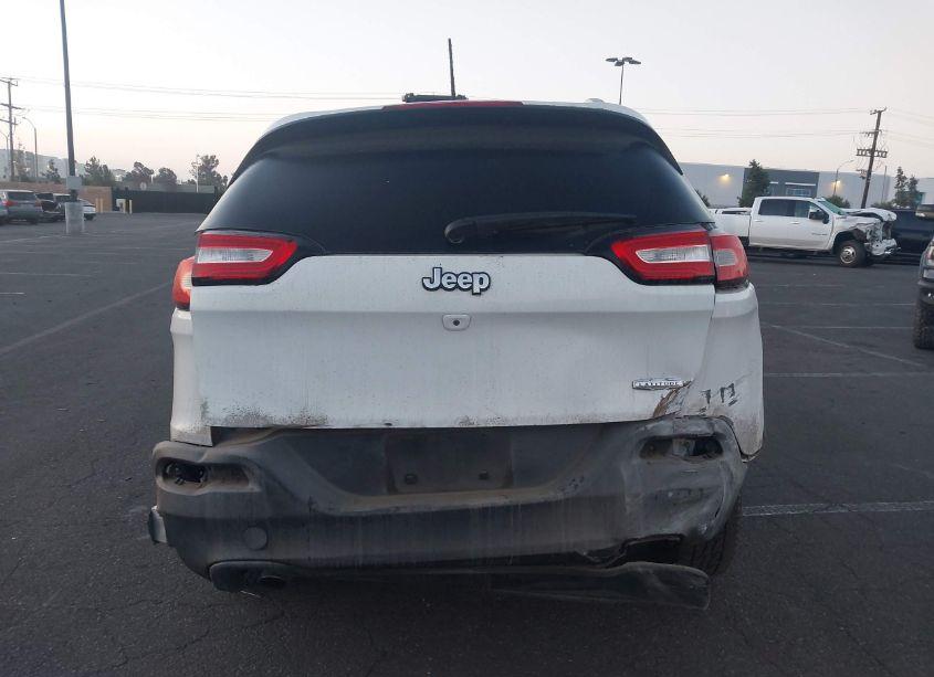 Photo 16 of 2015 Jeep Cherokee LATITUDE (VIN 1C4PJLCB7FW656843)