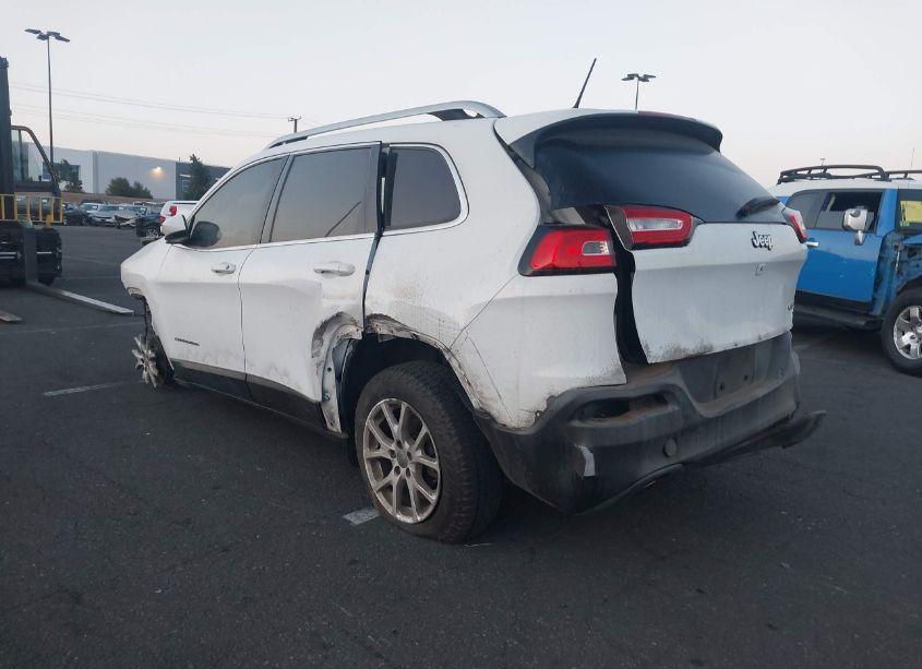 Photo 3 of 2015 Jeep Cherokee LATITUDE (VIN 1C4PJLCB7FW656843)