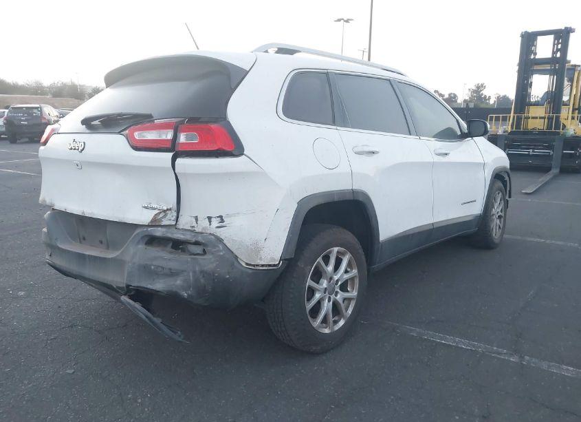 Photo 4 of 2015 Jeep Cherokee LATITUDE (VIN 1C4PJLCB7FW656843)