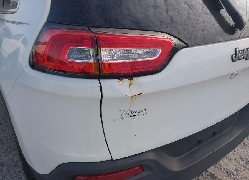 Photo 13 of 2015 Jeep Cherokee LATITUDE (VIN 1C4PJLCB7FW677644)