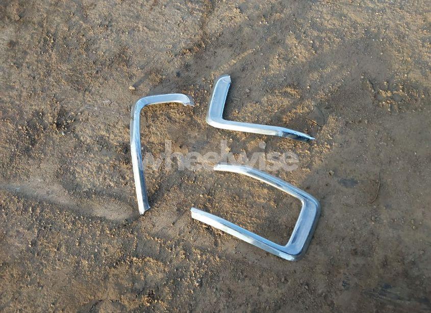 Photo 12 of 2015 Jeep Cherokee LATITUDE (VIN 1C4PJLCB7FW712232)