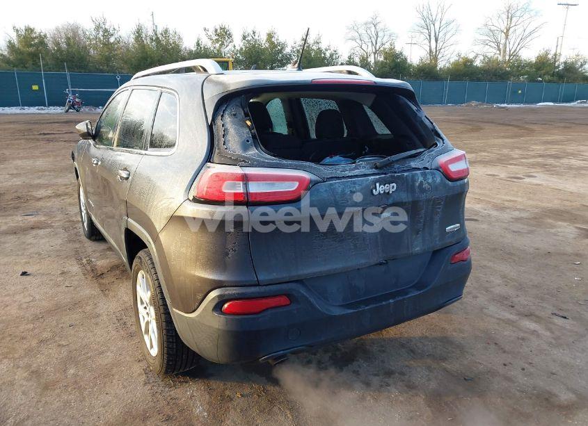 Photo 3 of 2015 Jeep Cherokee LATITUDE (VIN 1C4PJLCB7FW712232)